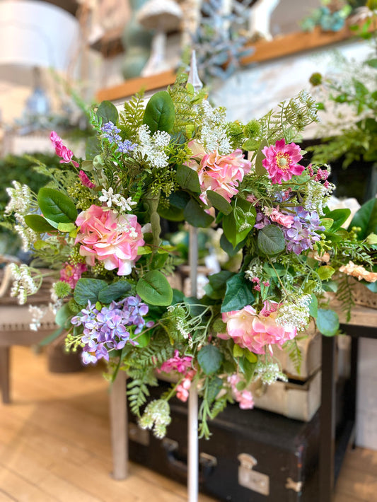 24" Burst of Spring Wreath