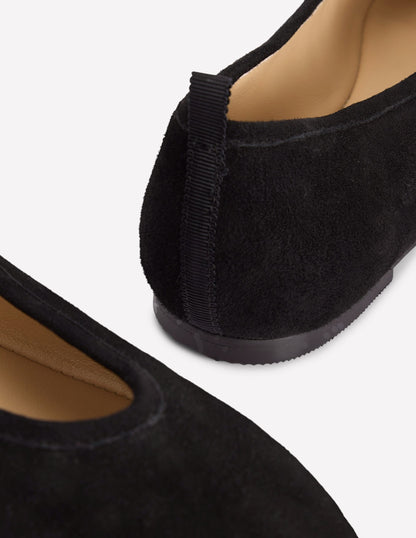 High Cut Ballet Flats-Black