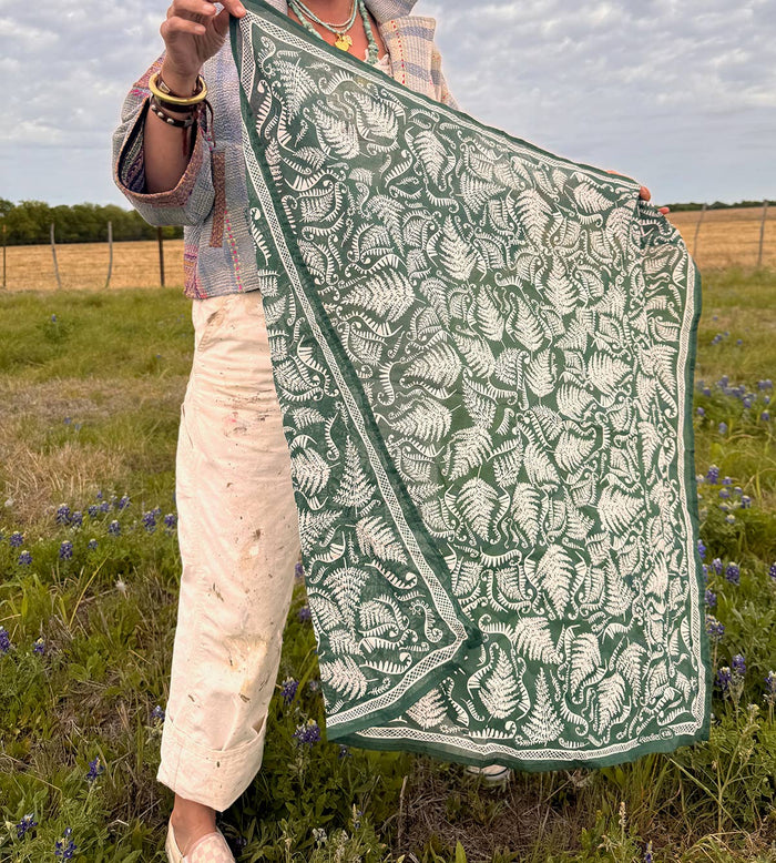 Fern Bandana 34"