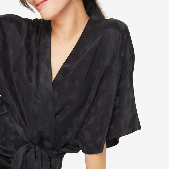 Idle: The Short Robe
