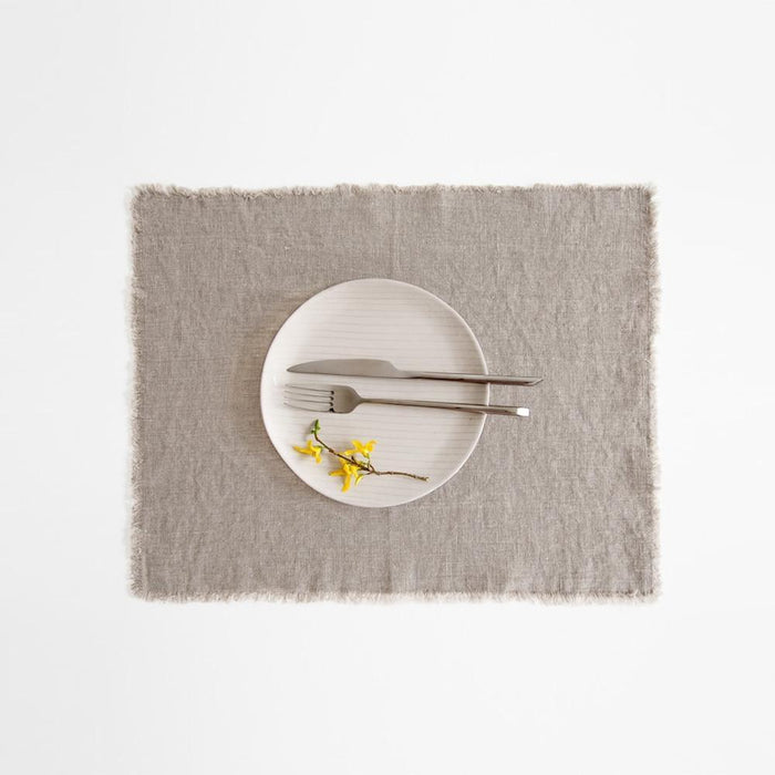 Linen Placement with Fringes