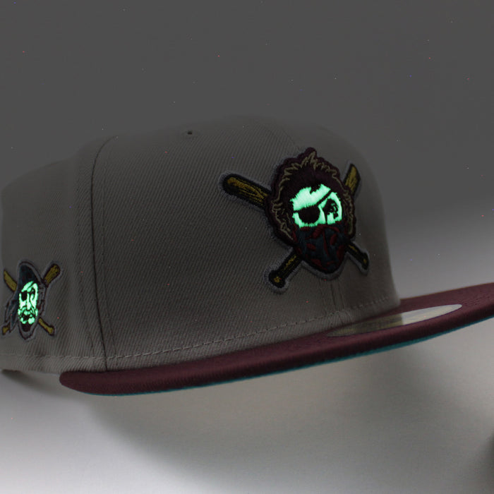 Pittsburgh Pirates PIRATES PATCH 59Fifty New Era Fitted Hat (STONE MAROON NORTHWEST GREEN Under Brim)